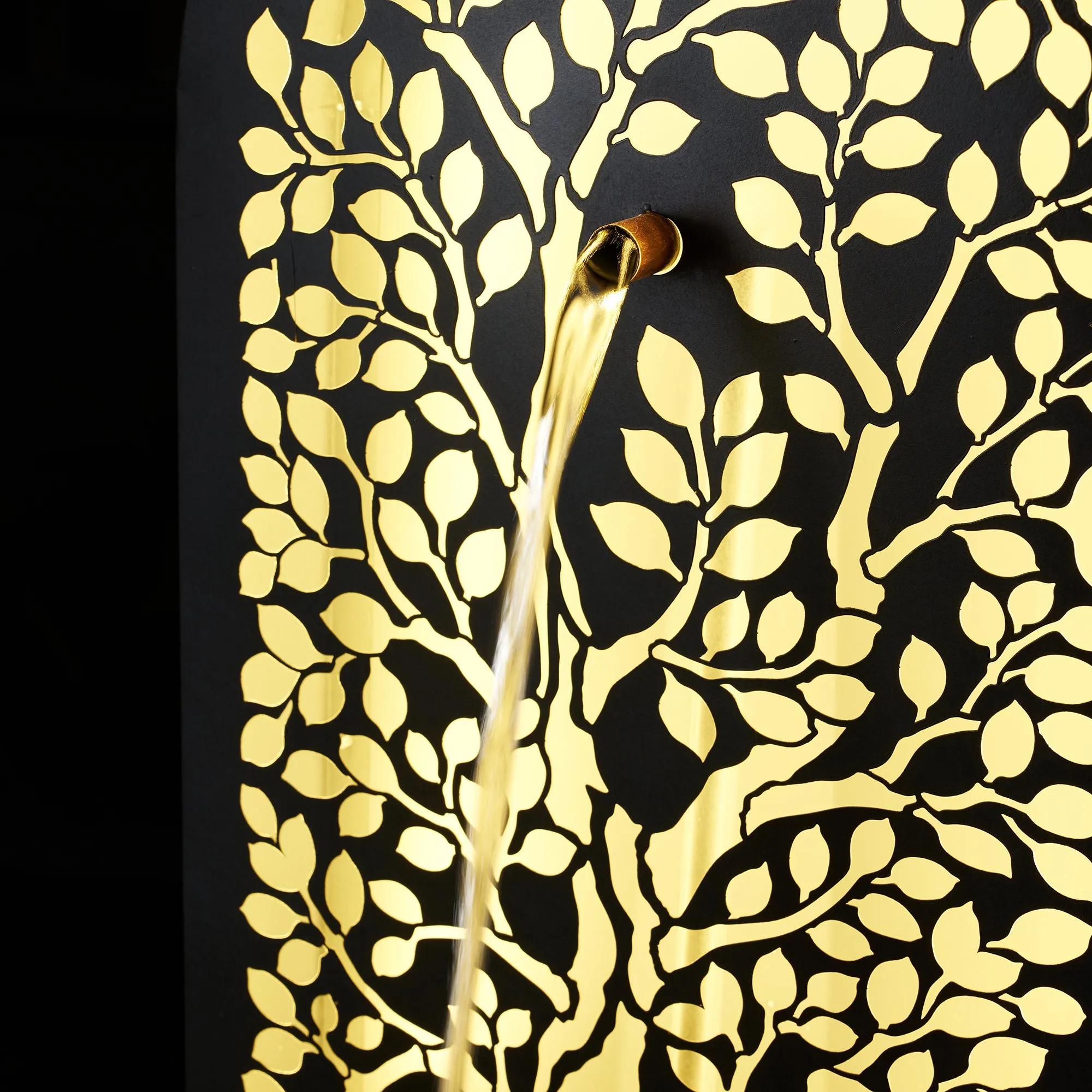 Hollow Carved Tree Fountain W/leds