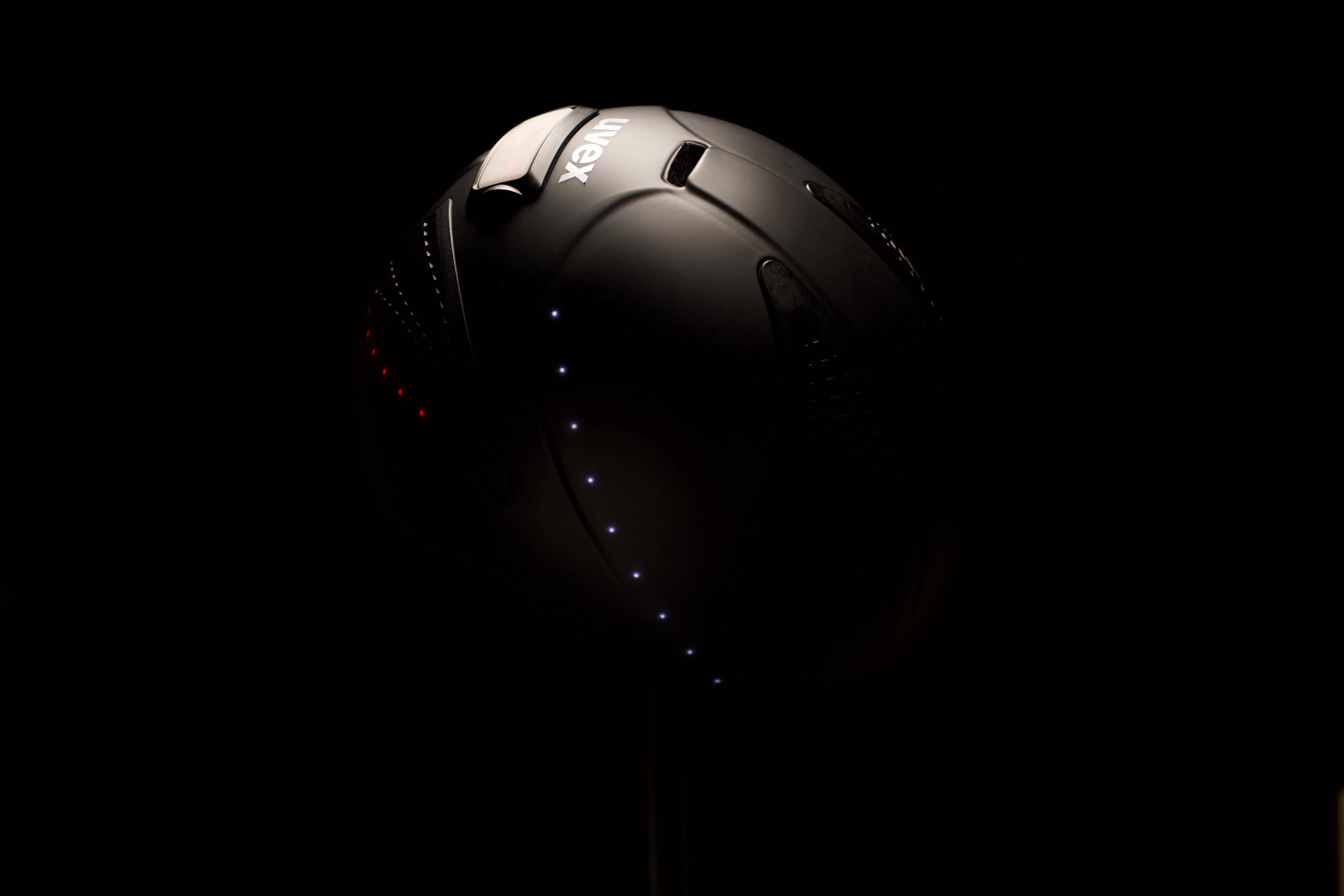 Reithelm "Exxential II LED" in anthrazit von uvex